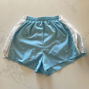 NIKE ATHLETIC SHORTS